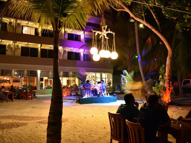 Season Paradise Guest House 240008