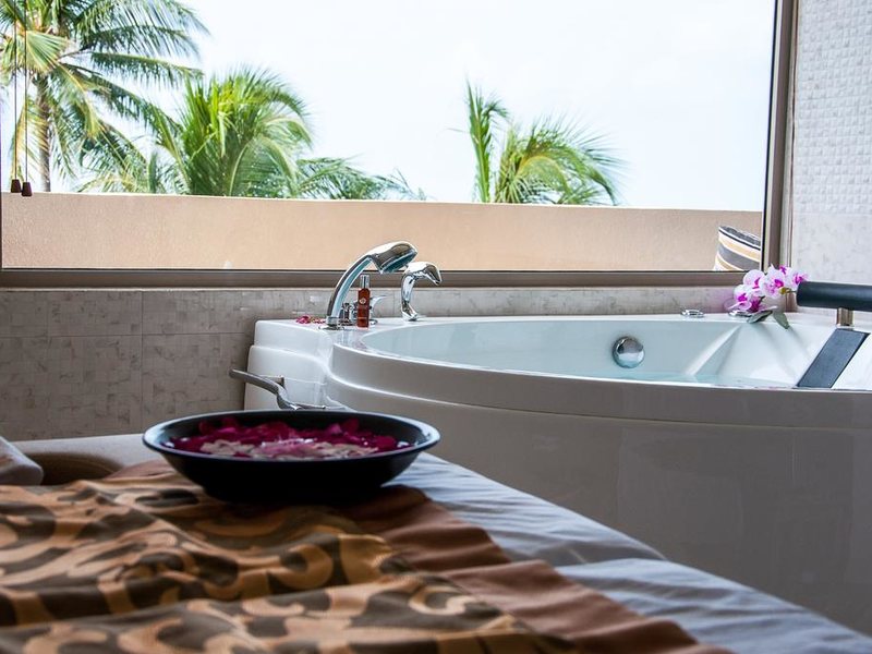 Season Paradise Guest House 240013