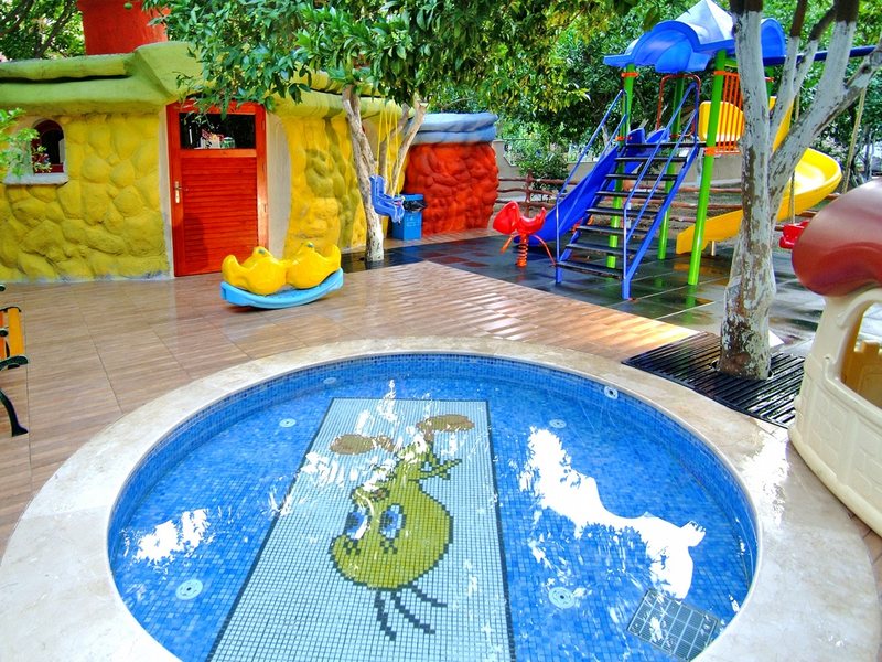 Selcukhan Hotel 103000