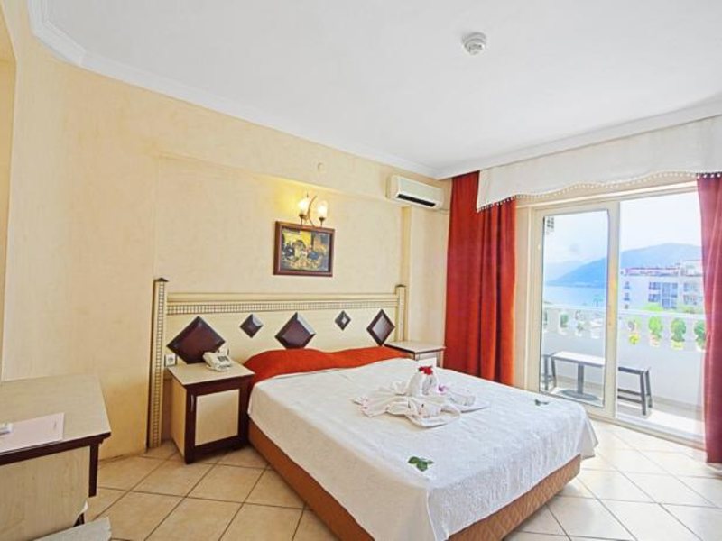 Selen Hotel  103021