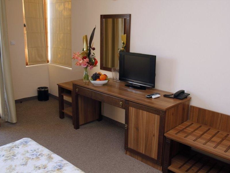 Selena (Balchik)  168237