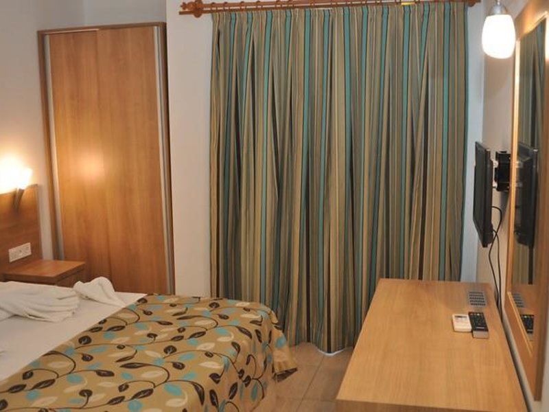 Selenium Hotel 277271