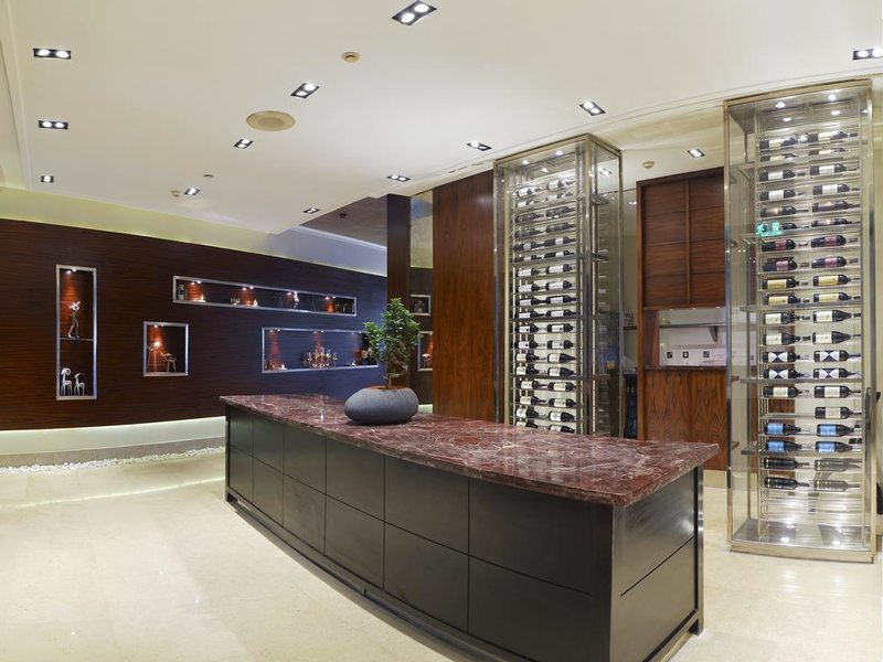 Semiramis InterContinental  293972