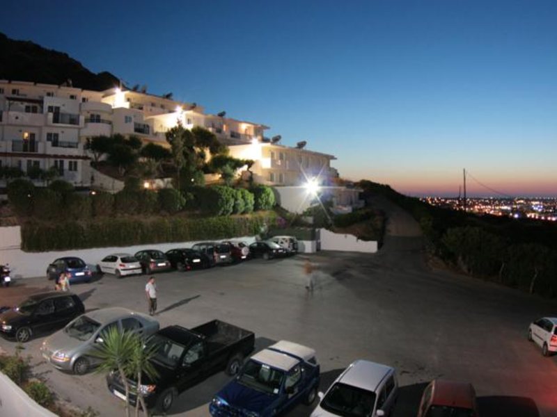 Semiramis Village Hotel 77577