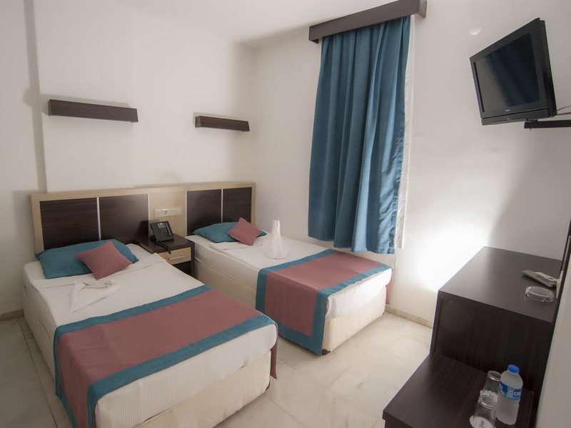 Semt Luna Beach Hotel 181291