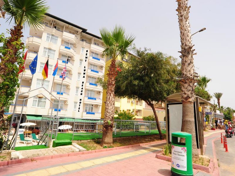 Semt Luna Beach Hotel 181294
