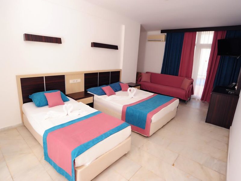 Semt Luna Beach Hotel 181298