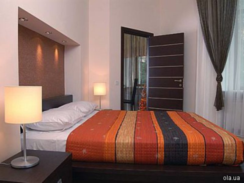 Senator Apartments City Center  11738