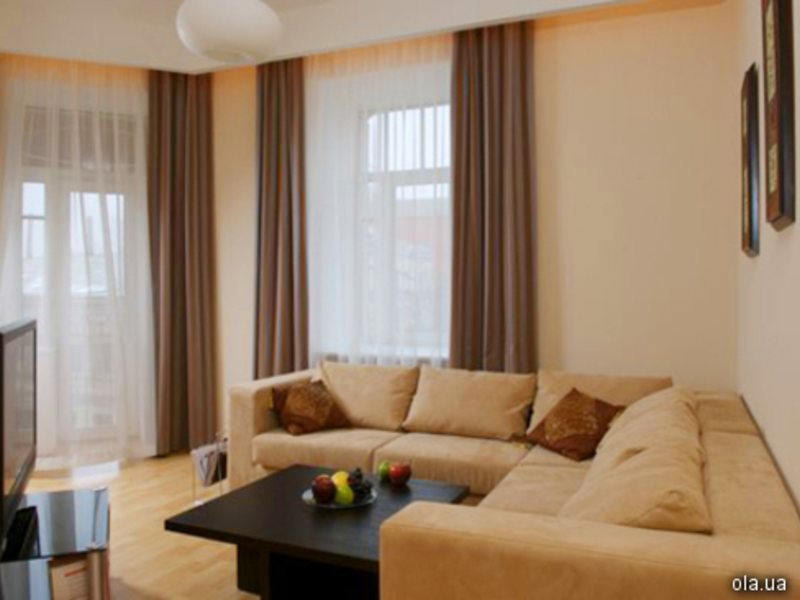 Senator Apartments Executive Court 11741