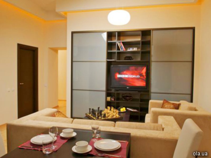 Senator Apartments Executive Court 11742