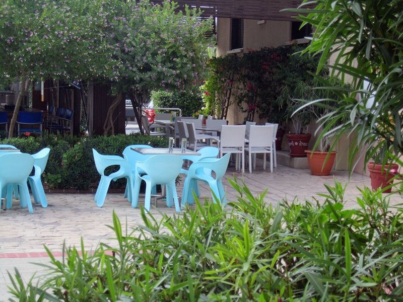 Senator Hotel 106064