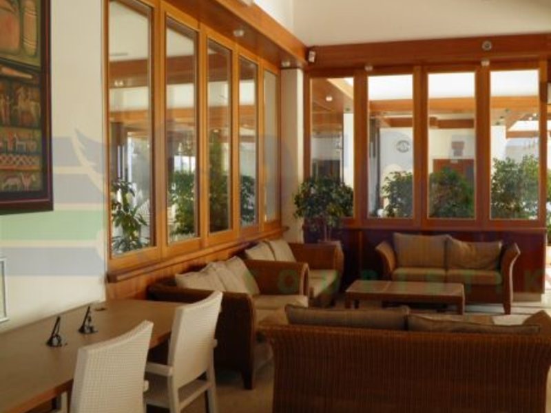 Senator Hotel 106081