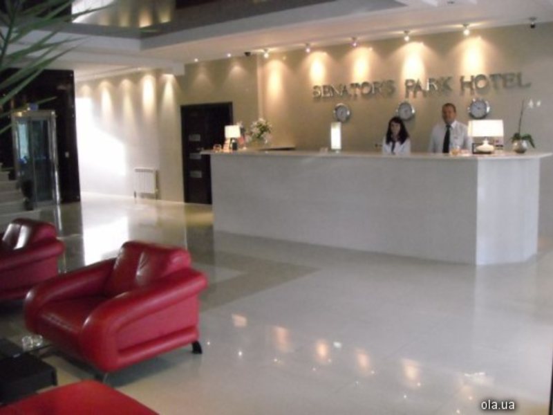 Senator s Park Hotel 11765