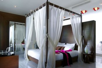 Sensimar Royal Blue Resort