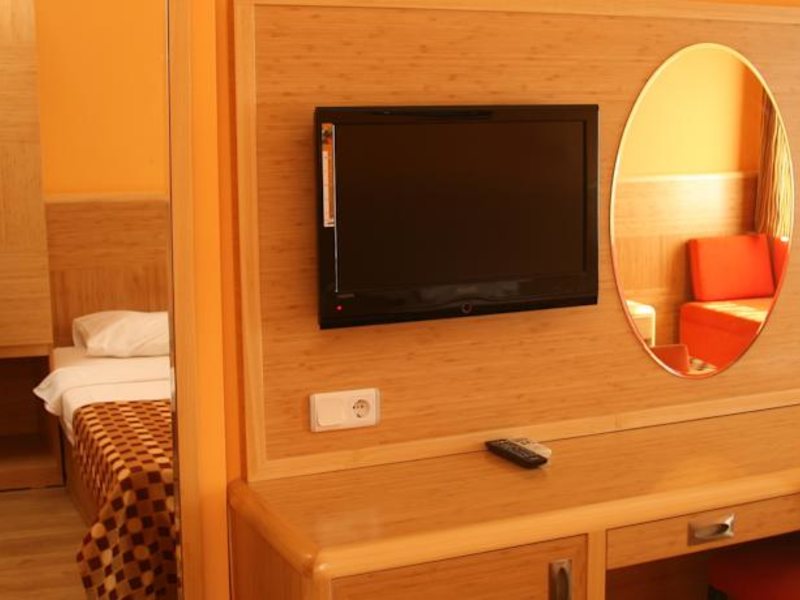 Senza Hotels Grand Santana 103307