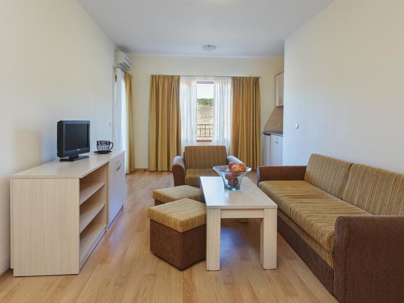 Serena Residence  168325