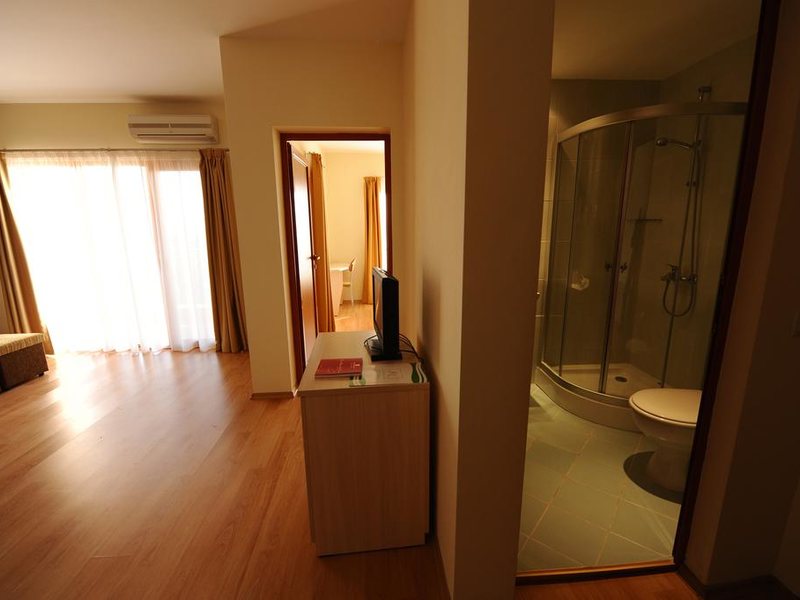 Serena Residence  168326