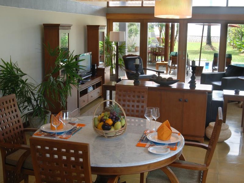 Serene Pavilions  111812