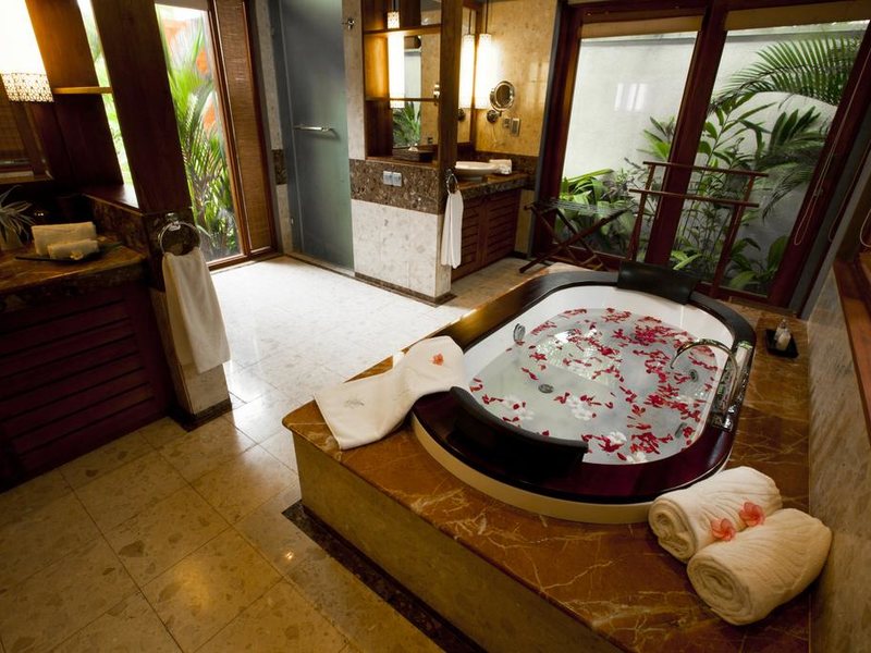 Serene Pavilions  111815