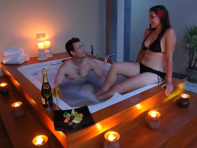 Serene Pavilions  111822