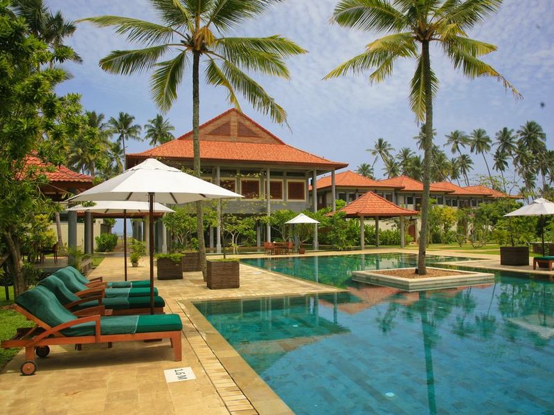 Serene Pavilions  111823