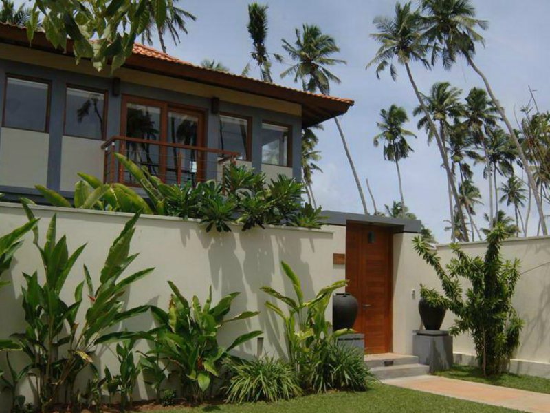 Serene Pavilions  111826