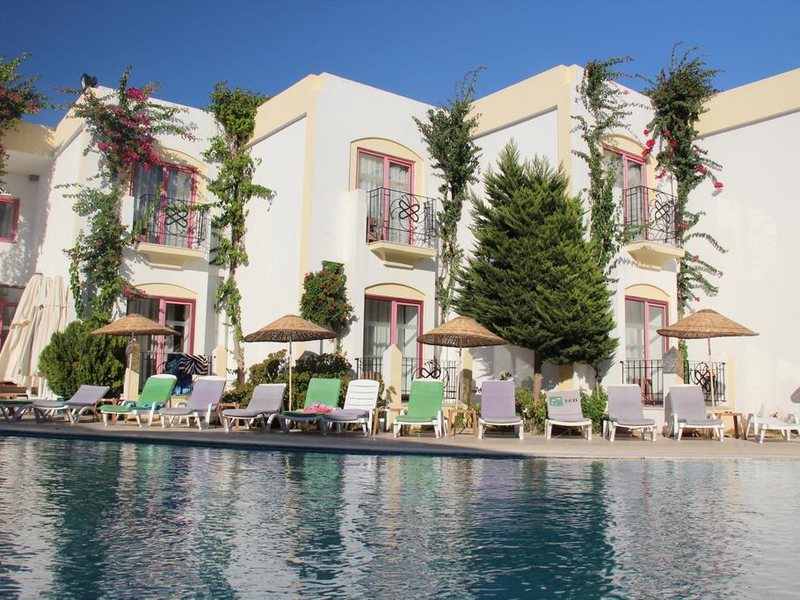 Serpina Hotel 277328