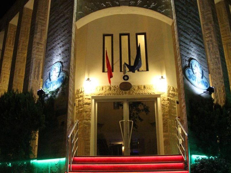 Serpina Hotel 277333