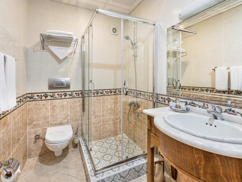 Seven Hill Hotel 281004