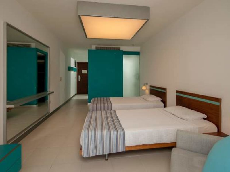 Seven Seas Hotel Blue (ex 90634