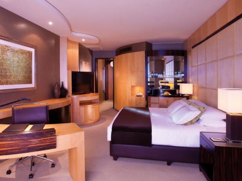 Shangri-La Hotel 49226