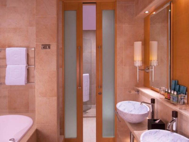 Shangri-La Hotel 49227