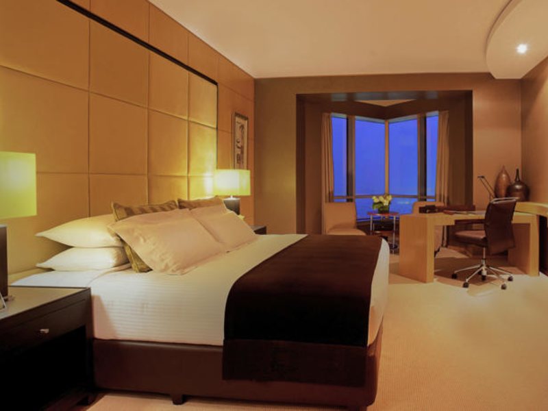 Shangri-La Hotel 49230