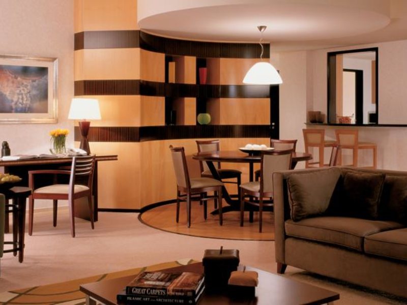 Shangri-La Hotel 49238