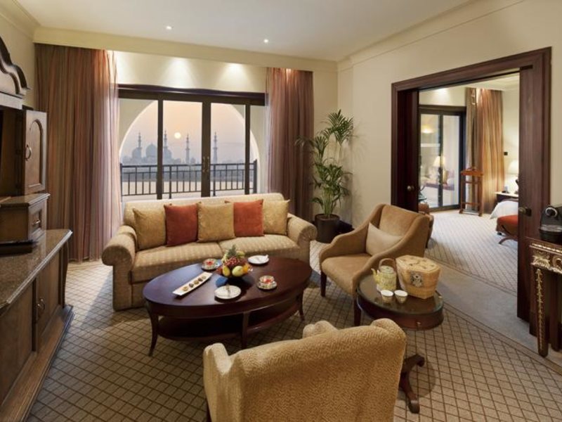 Shangri-La Hotel Qaryat Al Beri 49256