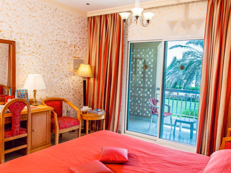 Sharjah Carlton 49272