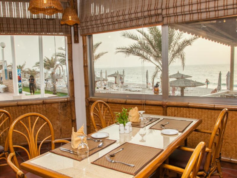 Sharjah Carlton 49276