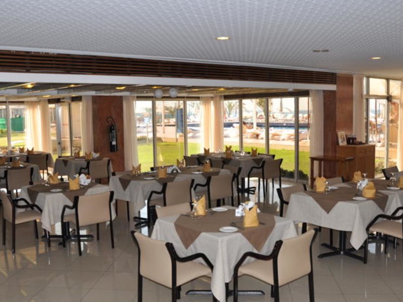 Sharjah Carlton 49277