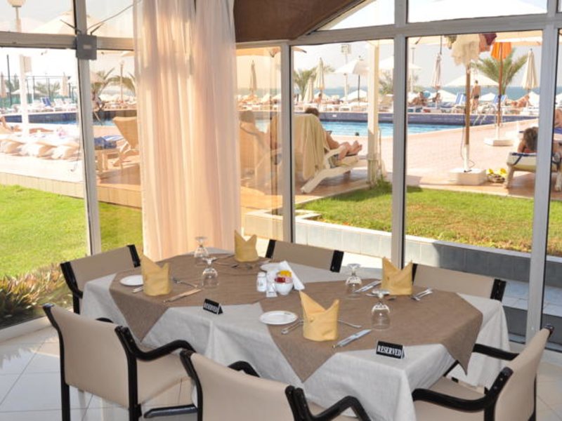 Sharjah Carlton 49280