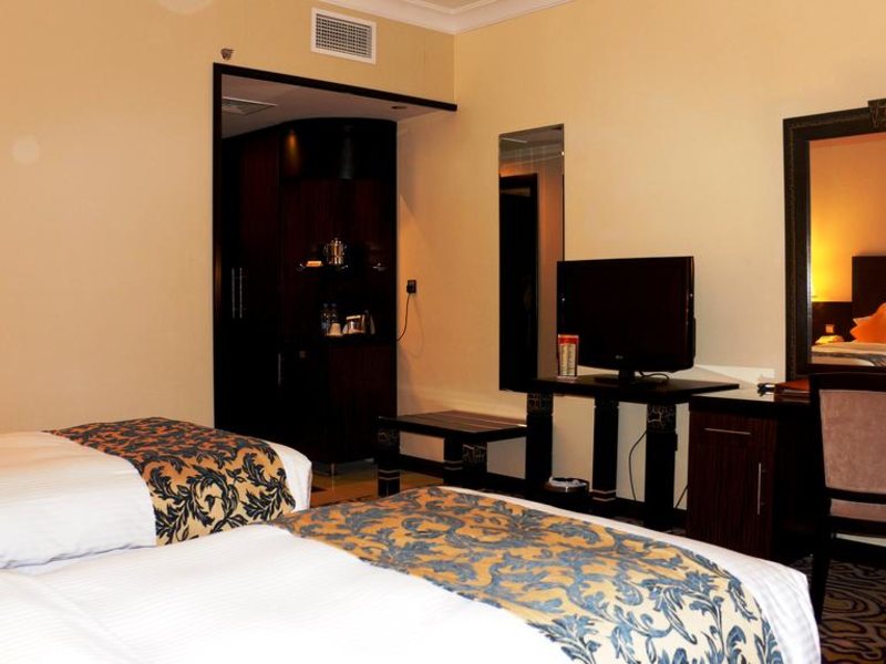 Sharjah Palace Hotel  230470