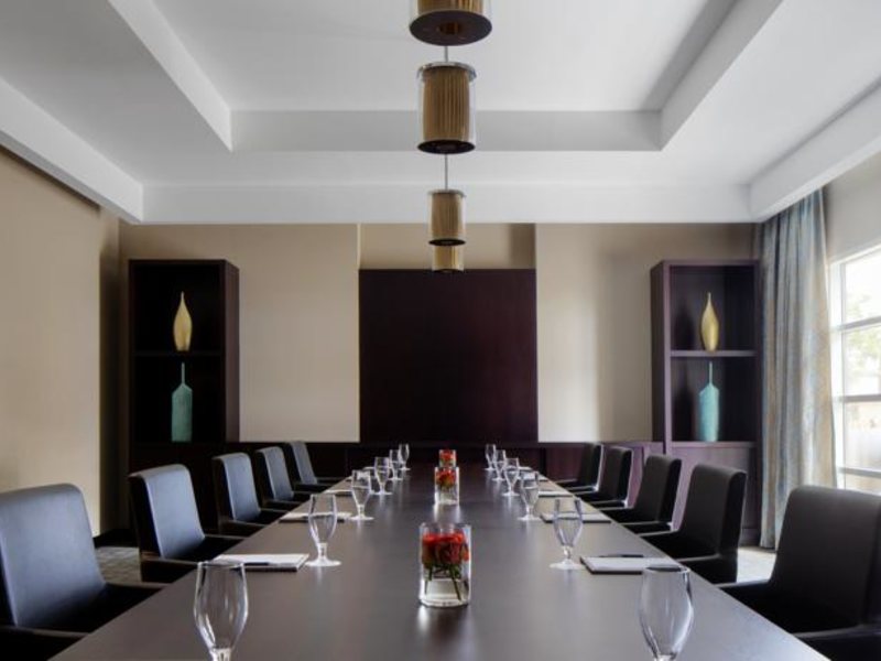 Sheraton Sharjah Beach Resort & Sра 58060