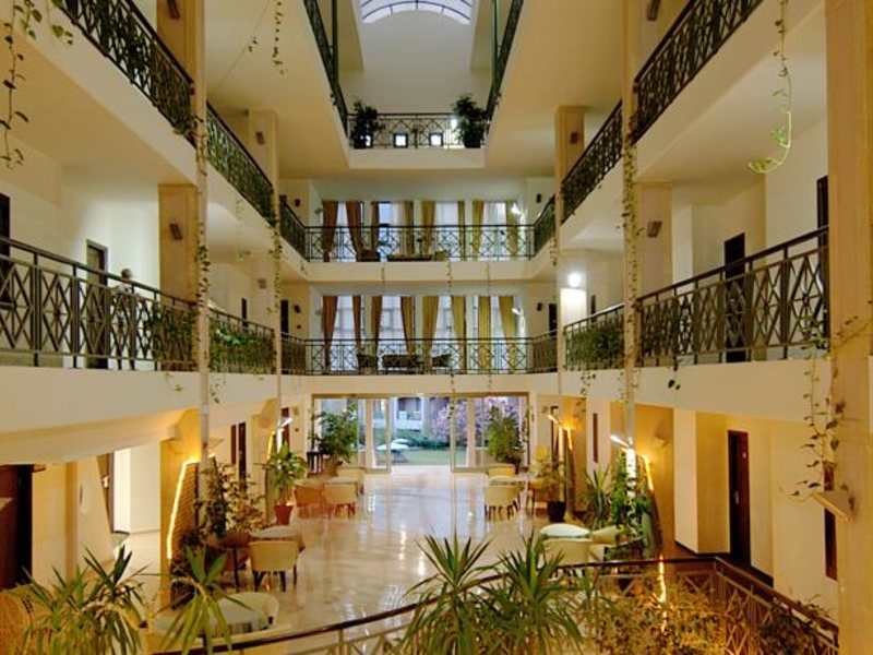 Sherwood Greenwood Resort Hotel 66970