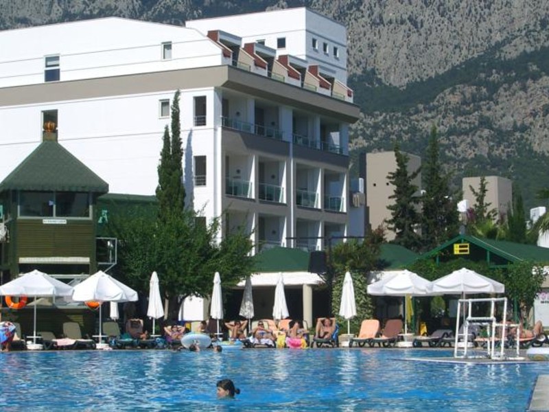 Sherwood Greenwood Resort Hotel 66977