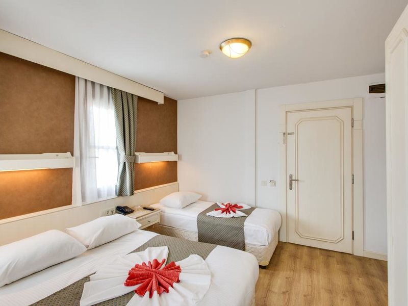 Sherwood Prize Hotel 176070