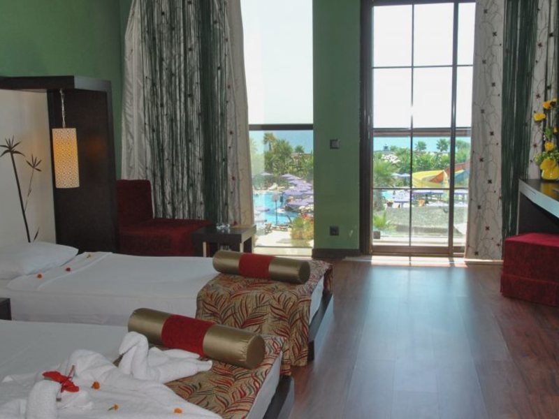 Siam Elegance Hotel & Spa 33959