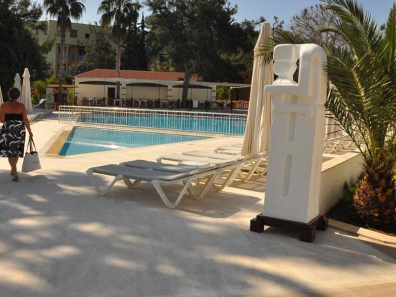 Side Ally Hotel (ex 90678