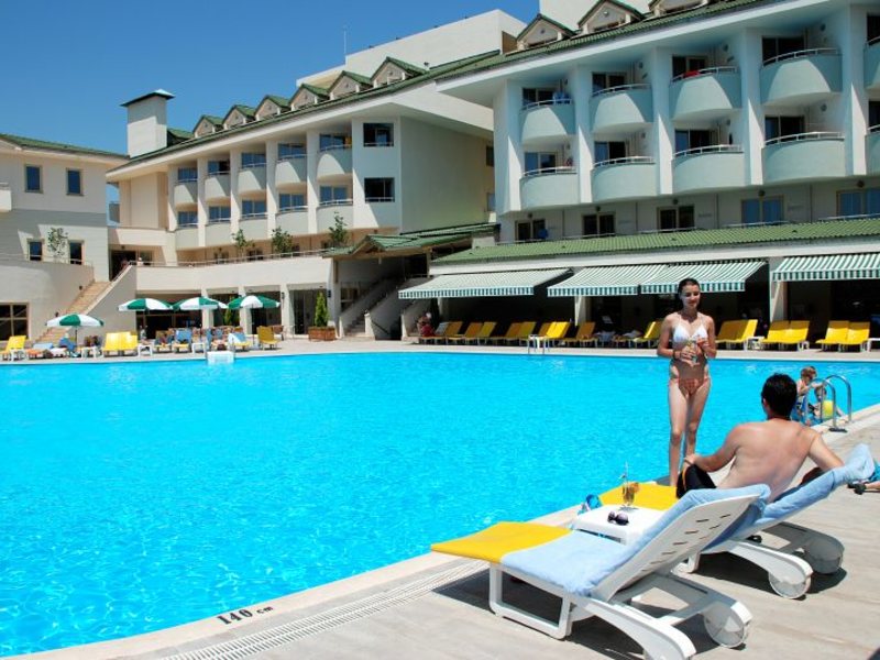 Side Breeze Hotel  71644