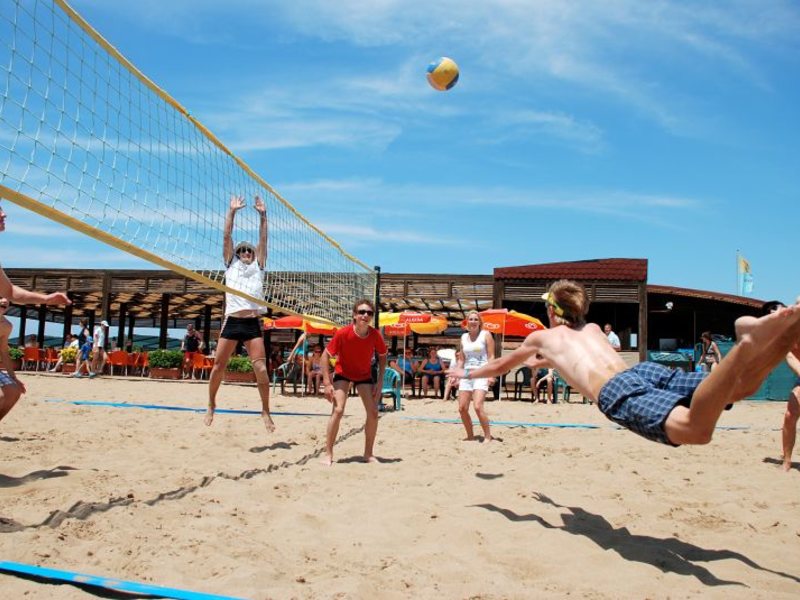 Side Breeze Hotel  71649