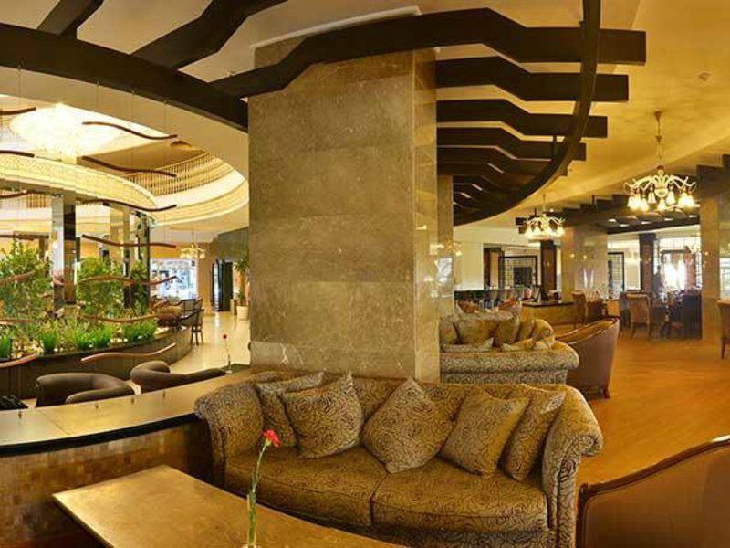 Side Crown Charm Palace 60814