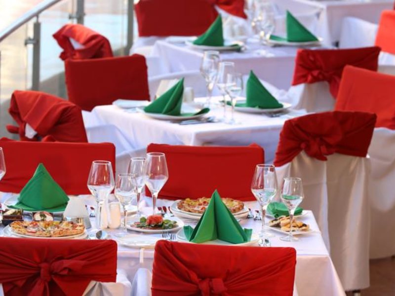 Side Crown Charm Palace 60829